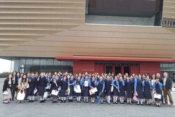 Visit to Hong Kong Palace Museum